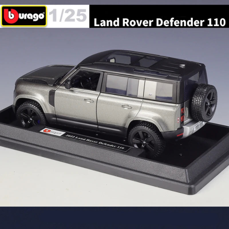 Bburago 1:24 Land Rover Defender 110 SUV Alloy Car Model Diecast Metal Off-road Vehicles Car Model High Simulation Kids Toy Gift